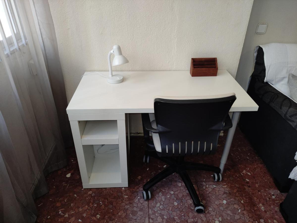 Amplio Piso Junto A Playa Victoria Apartman Cádiz Kültér fotó