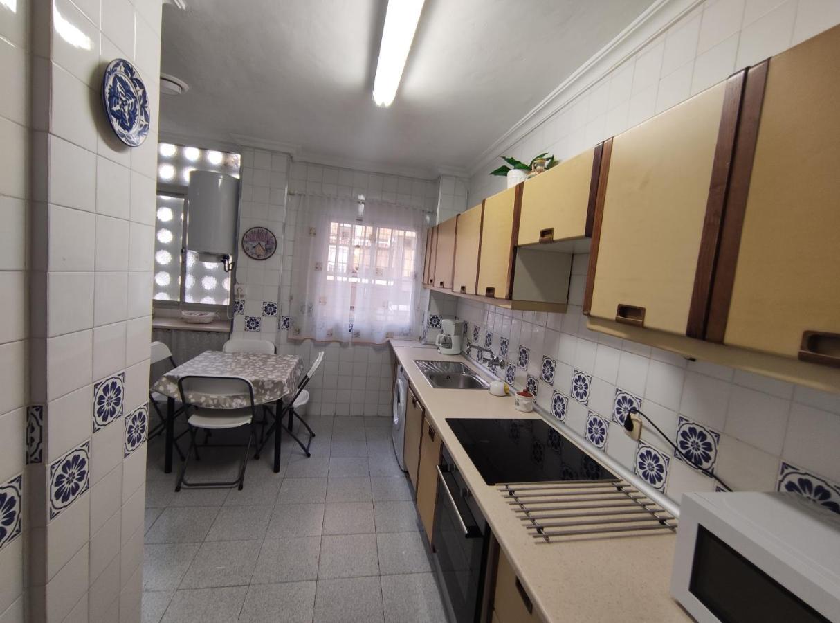 Amplio Piso Junto A Playa Victoria Apartman Cádiz Kültér fotó